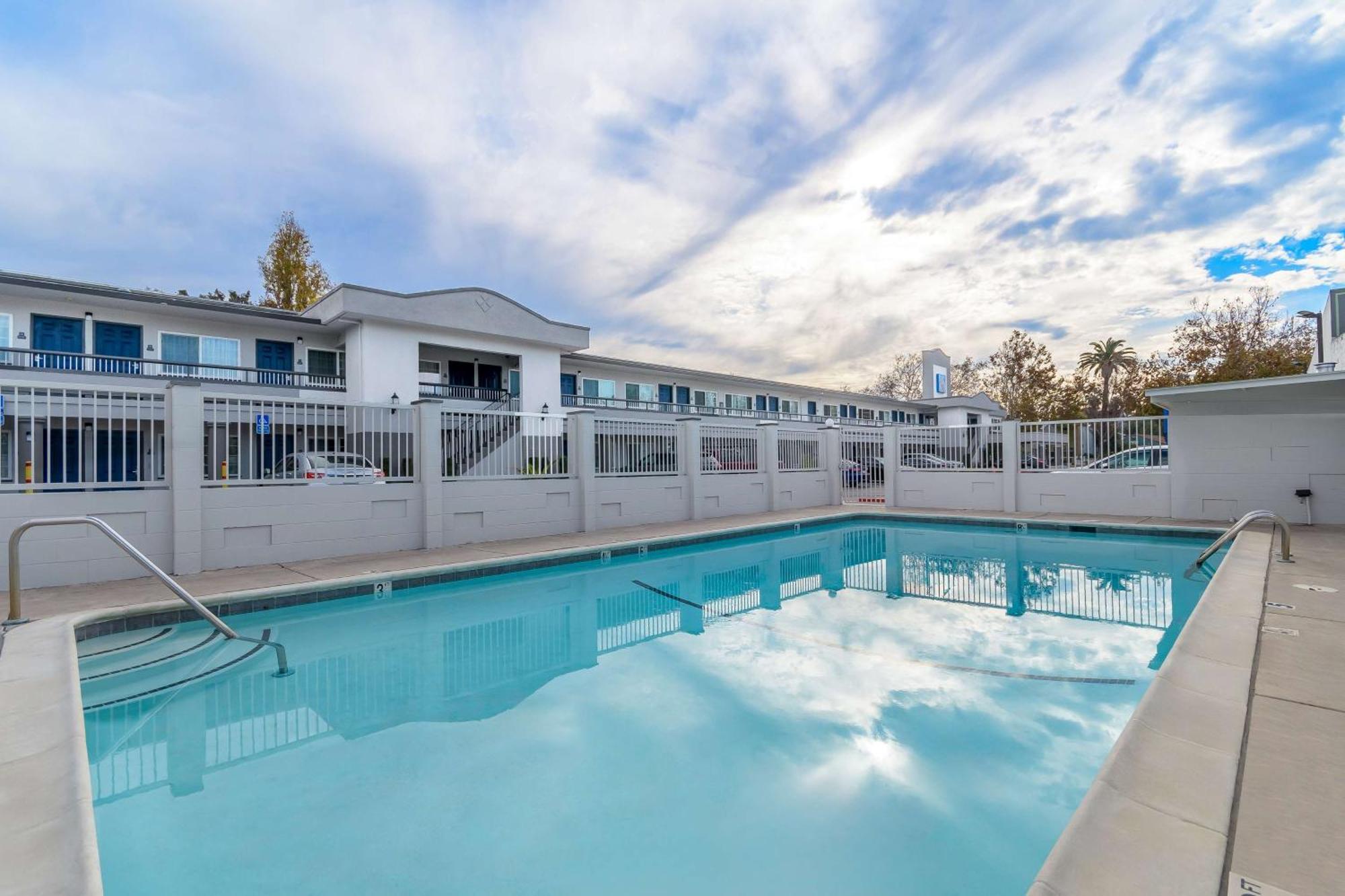 Motel 6-San Jose, Ca - Convention Center Exterior foto
